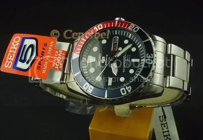 SeikoSNZF15J1foto2.webp