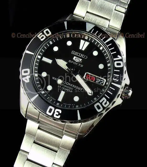 SeikoSNZF29J1foto1.webp