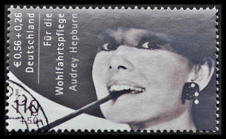 sellos-audrey-hepburn-1.gif