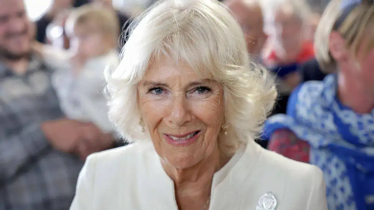 semana-camilla-parker-bowles-a-corazon-abierto-revela-su-mayor-adiccion-y-sus-intimidades-con-...jpg