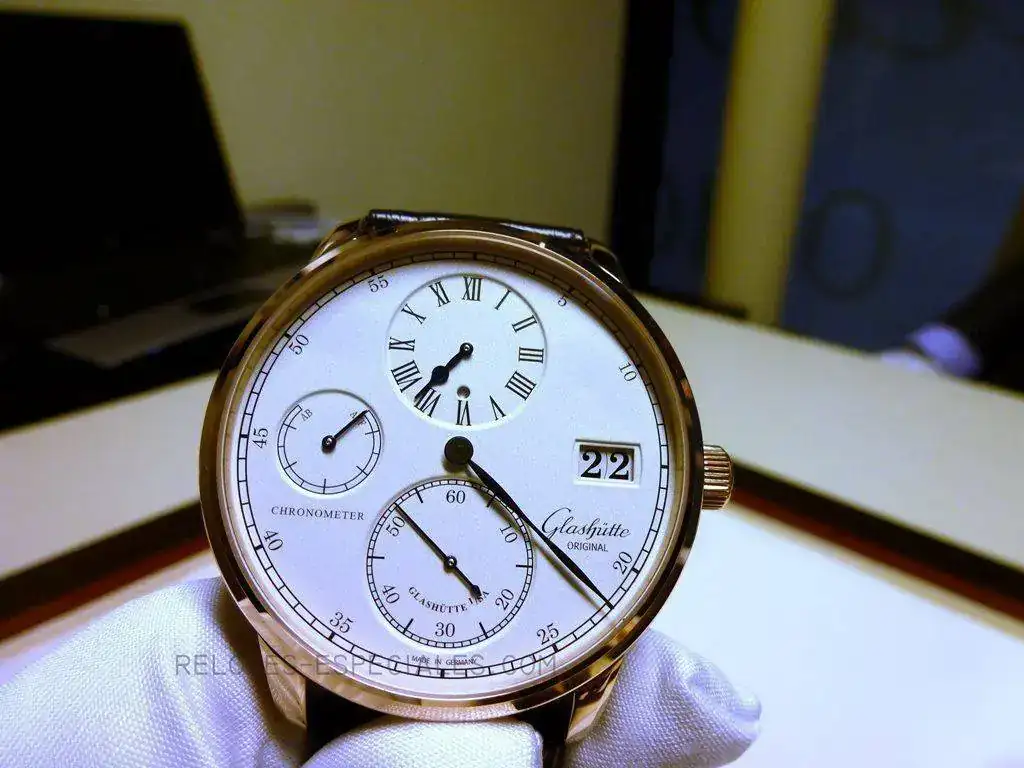 Senator_Chronometer_Regulator_0.webp