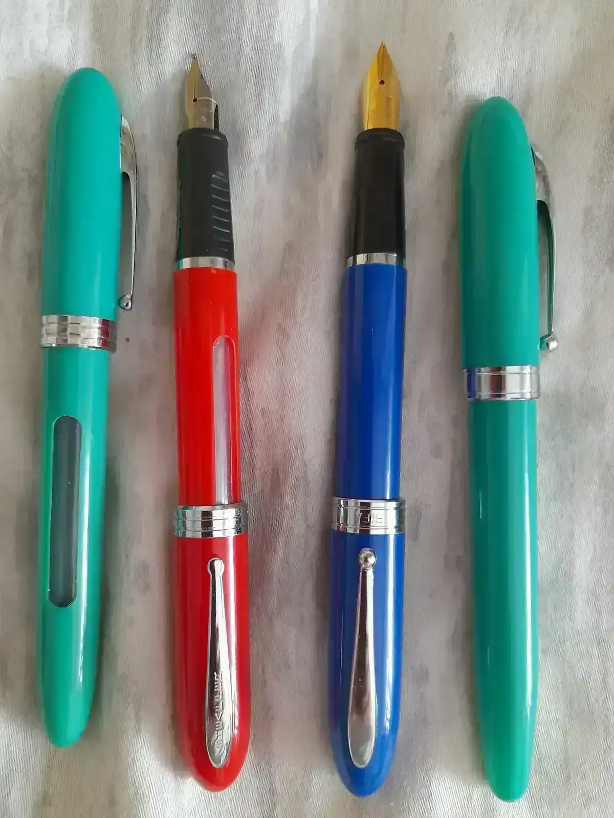sheaffer y clones.webp