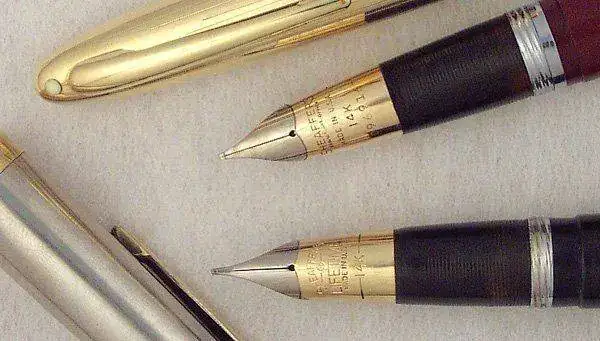 SheafferTriumphNibs02.webp
