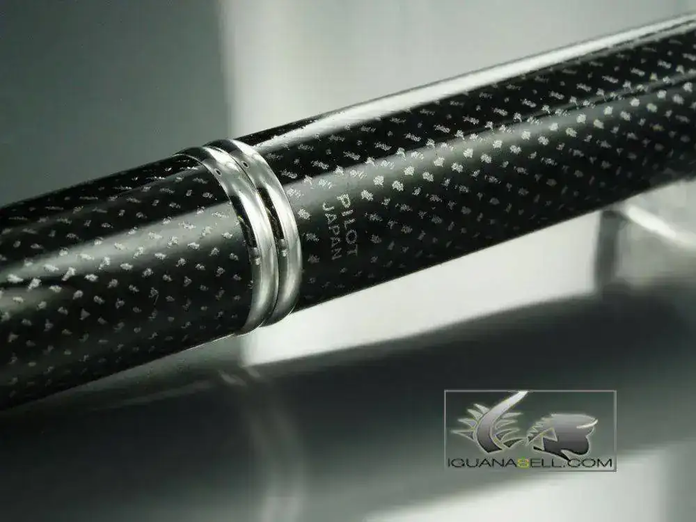 shing-Point-Fountain-Pen-Carbonesque-Black-60246-6.webp