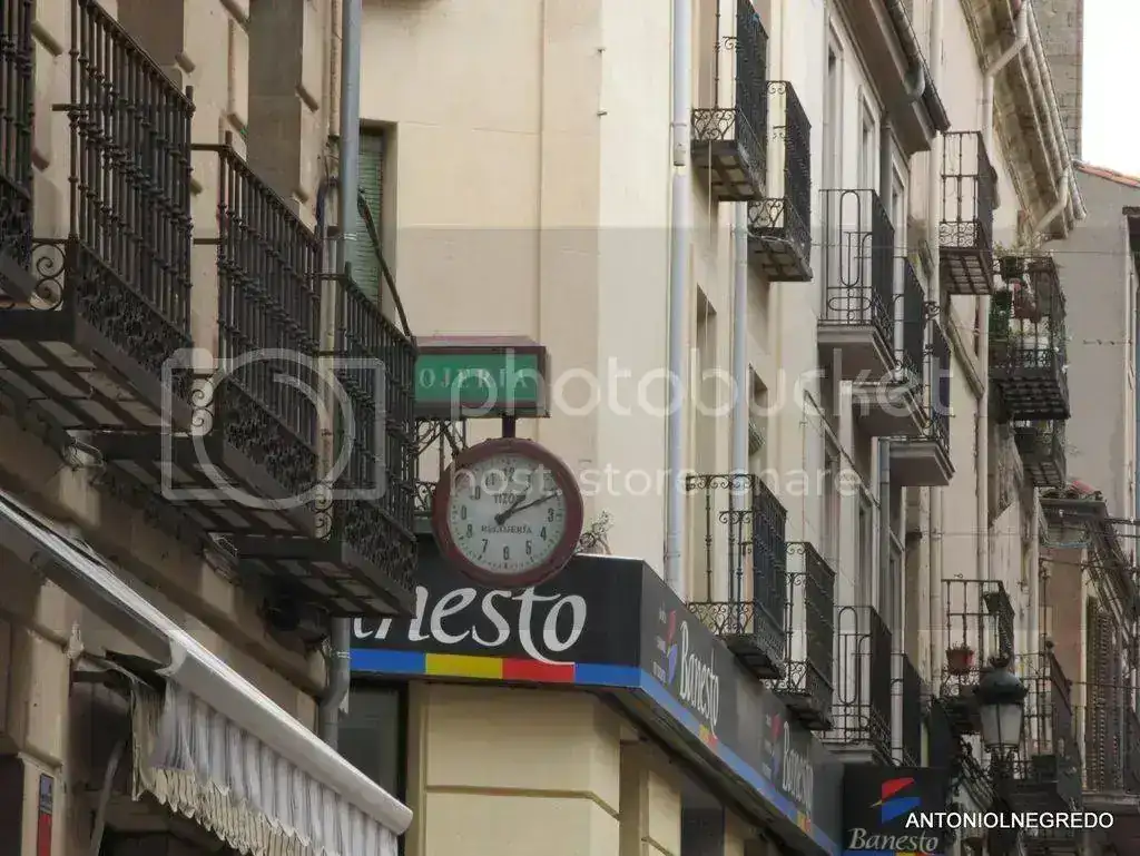 SIGUumlENZARELOJES-ANTONIOLNEGREDO%204.webp