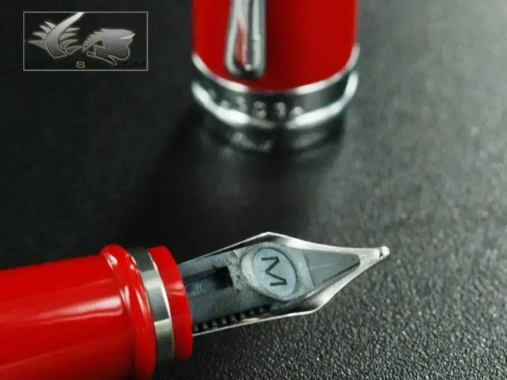 silon-De-Luxe-Fountain-Pen-Red-Resin-Body-B12CRM-4.webp