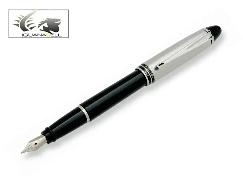 silon-Fountain-Pen-Black-Resin-Chrome-trim-B11C--1.webp