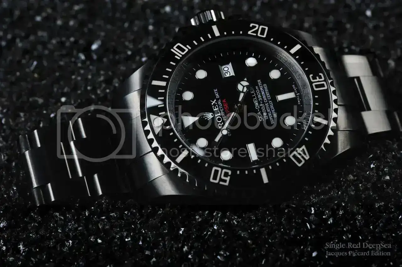 SingleredDS39LR.webp