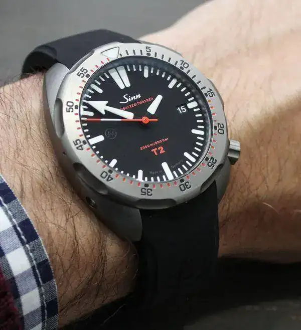 Sinn-T2-Titanium-Diver-1.webp