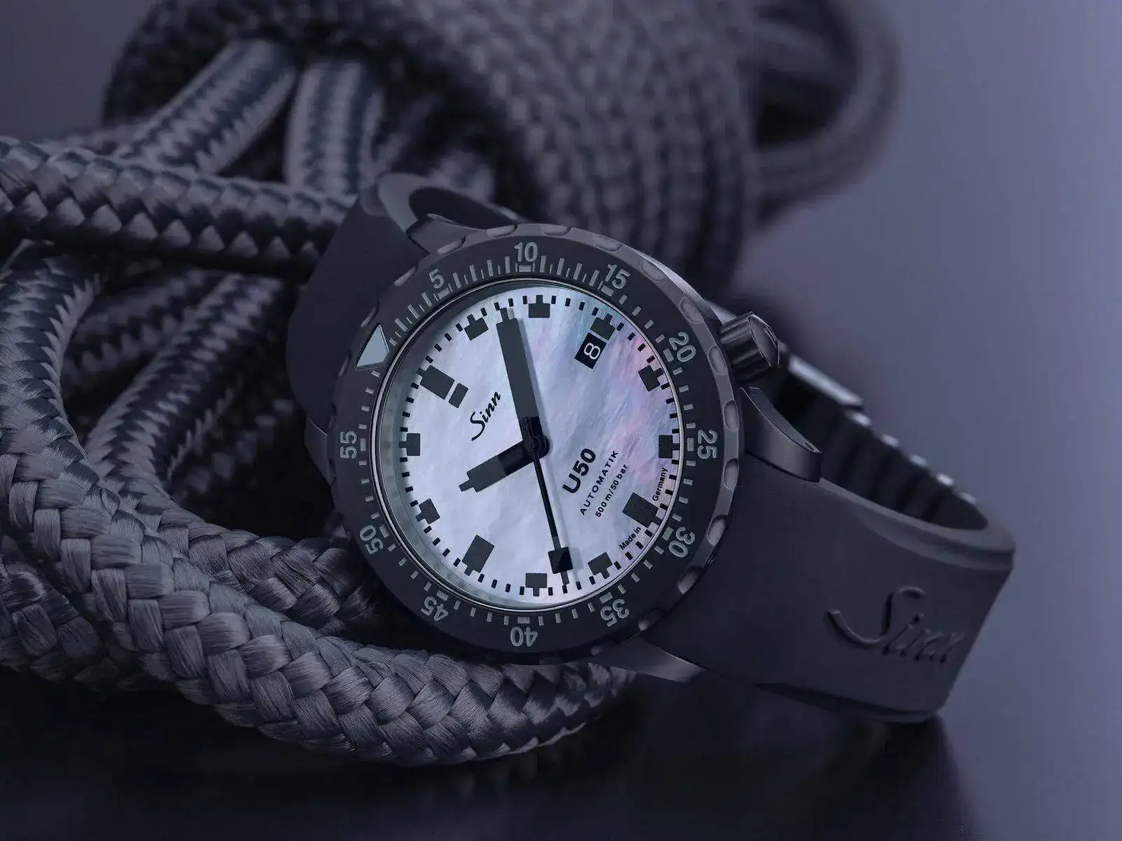 Sinn U50 S Mother-of-Pearl S 01.webp