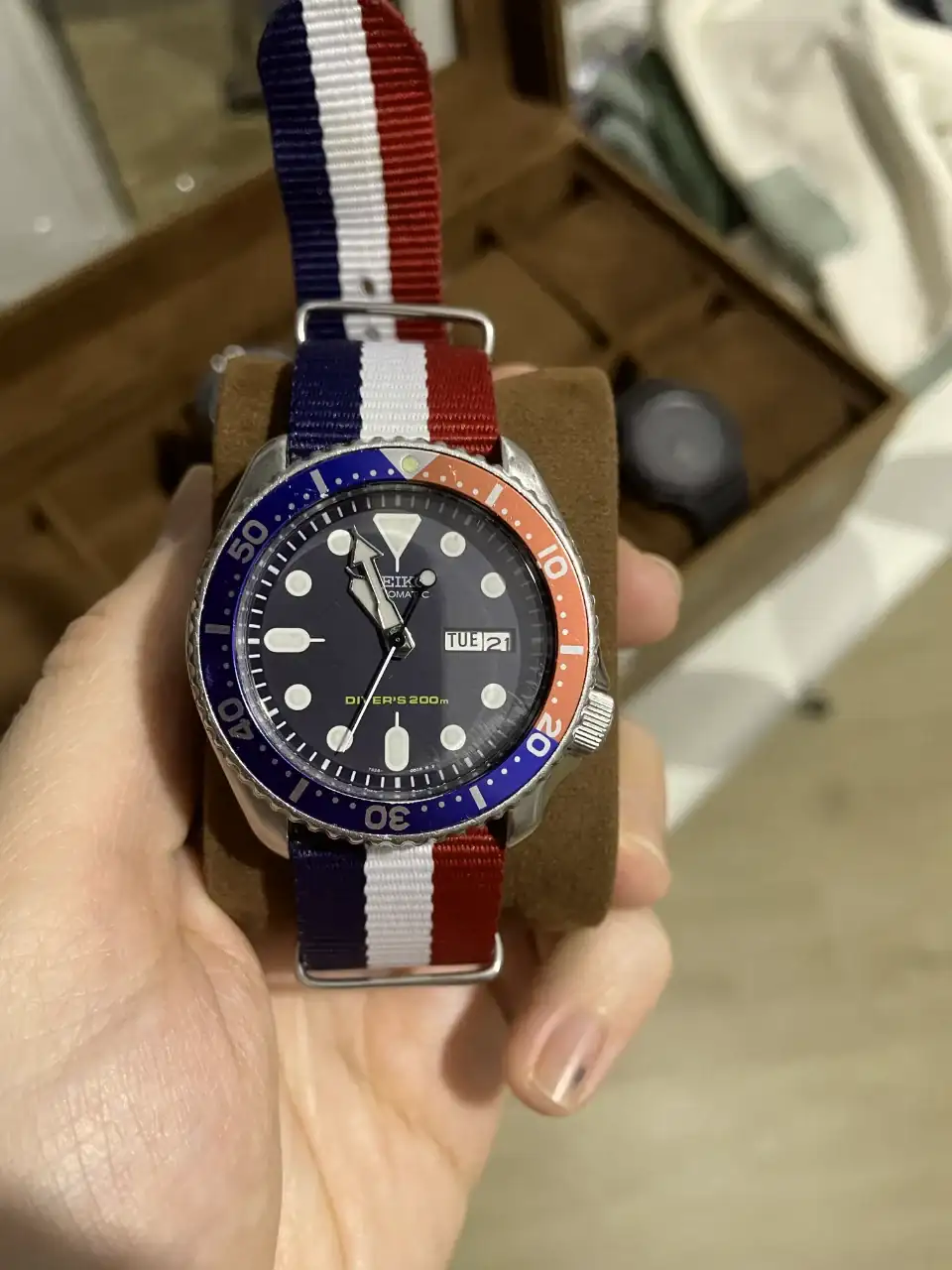 SKX009.webp