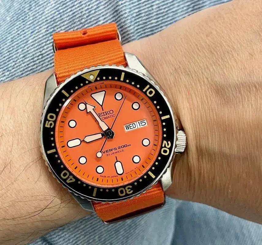 SKX011.webp