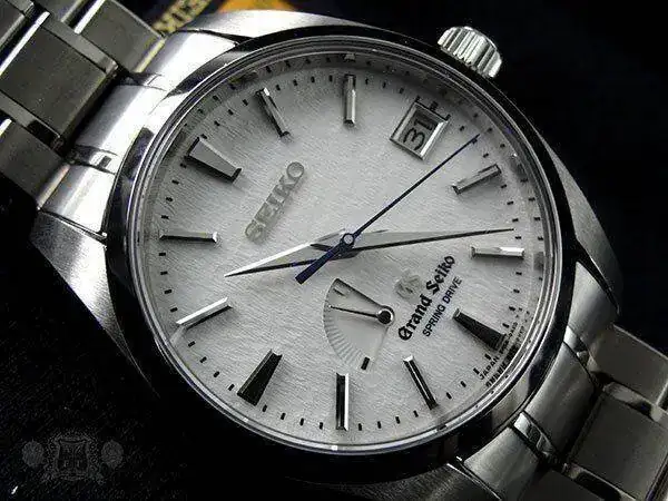 snowflake-18__89346.1374699812.600.600.webp