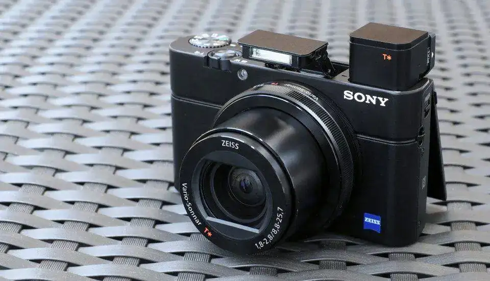 sonyrx100-3.webp