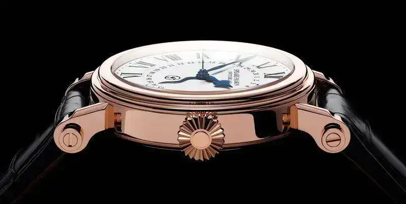 speake-marin-SERPENT-gold-42mm-side1.webp