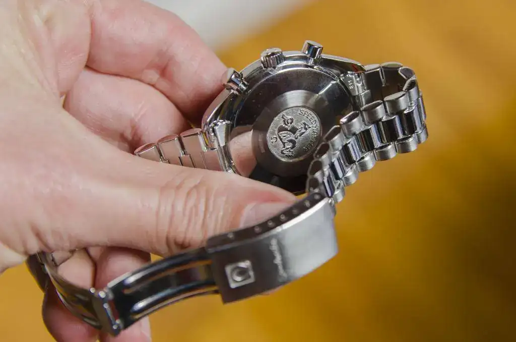 SPEEDMASTER_BACK.webp