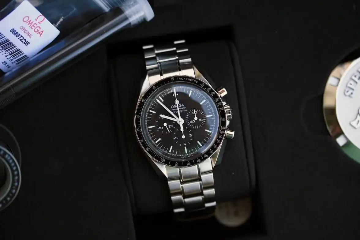 Speedmasterhesalitefoto4_zps02814e04.webp