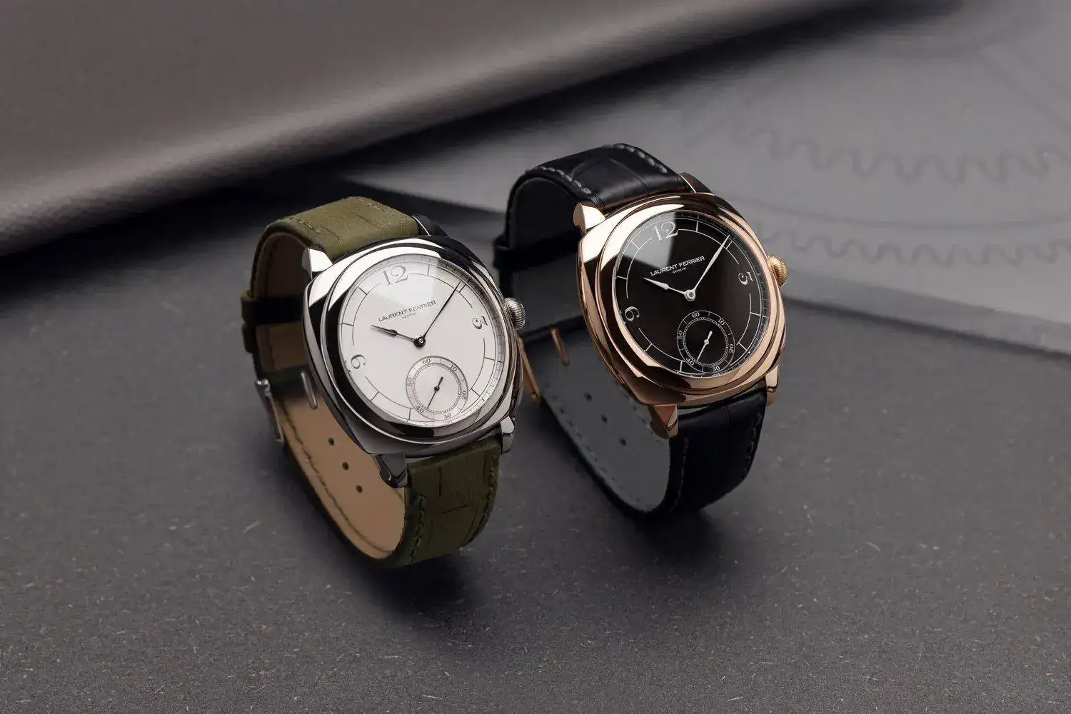 SQUARE MR RETRO - RED GOLD & STAINLESS STEEL - LIFESTYLE - Web.jpg