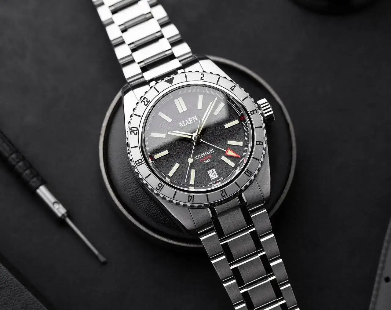 Steel_01.webp