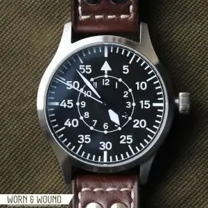 Steinhart_Nav_b_Uhr_FACE1-300x300.webp