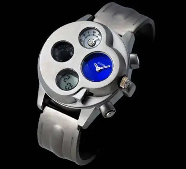 storm_navigator_watch_2.webp