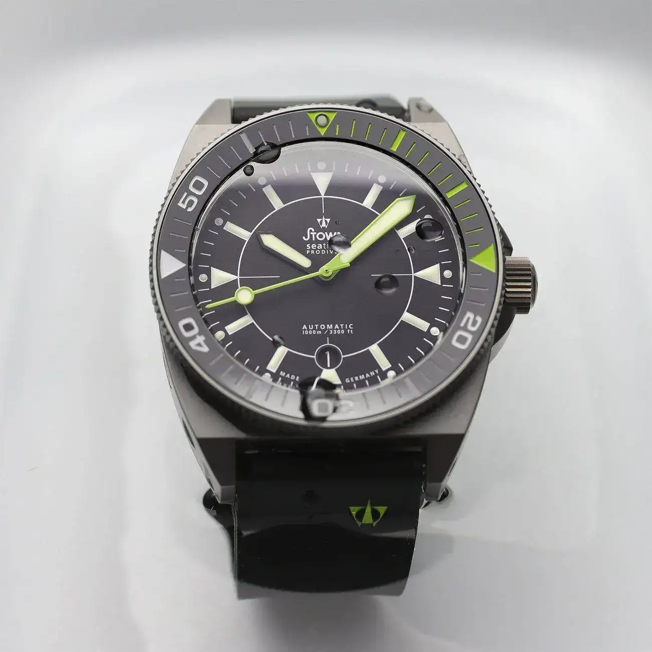 STOWA Prodiver BLACK GREEN Ceramic SPECIAL EDITION 01.webp