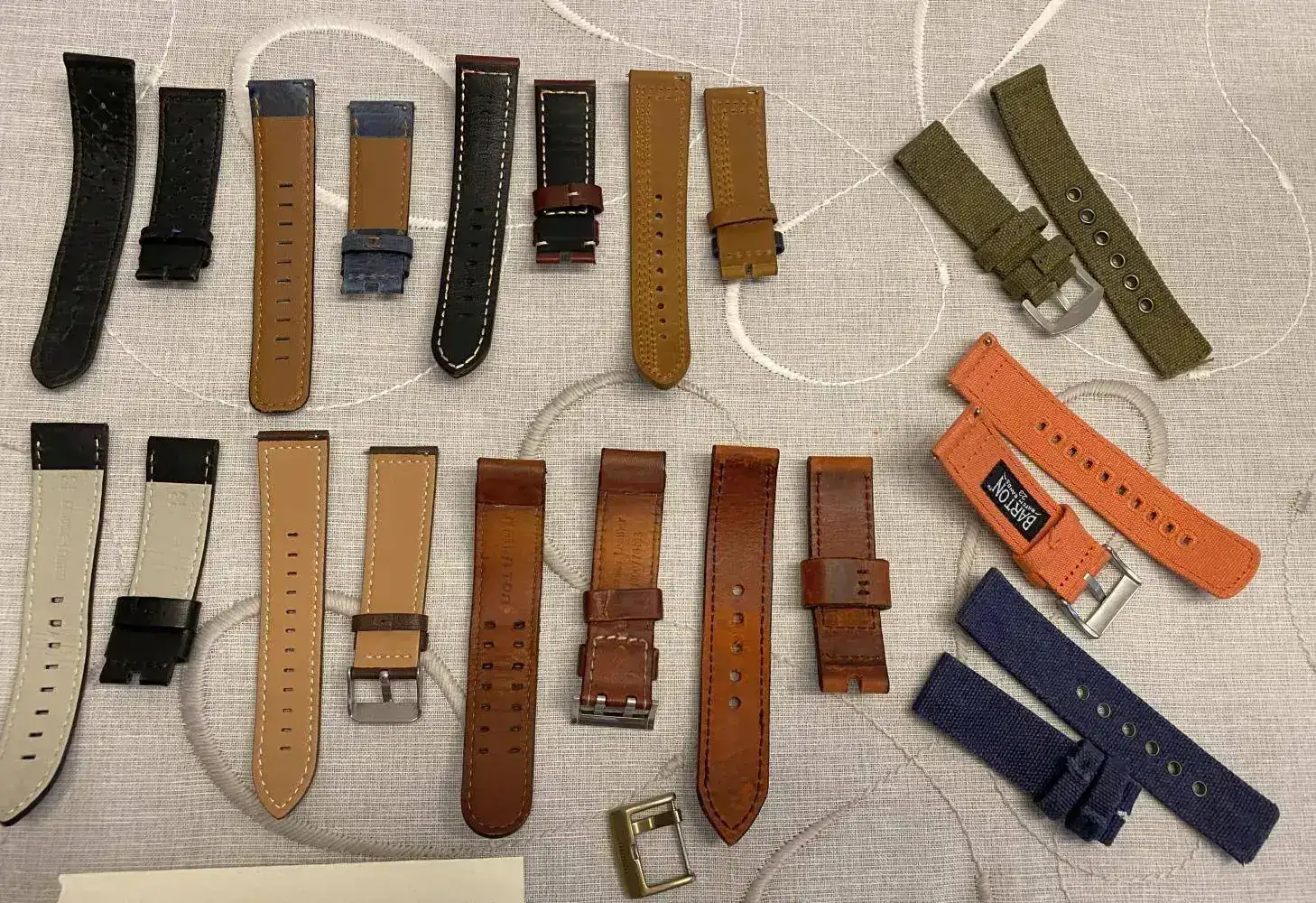 straps2.webp