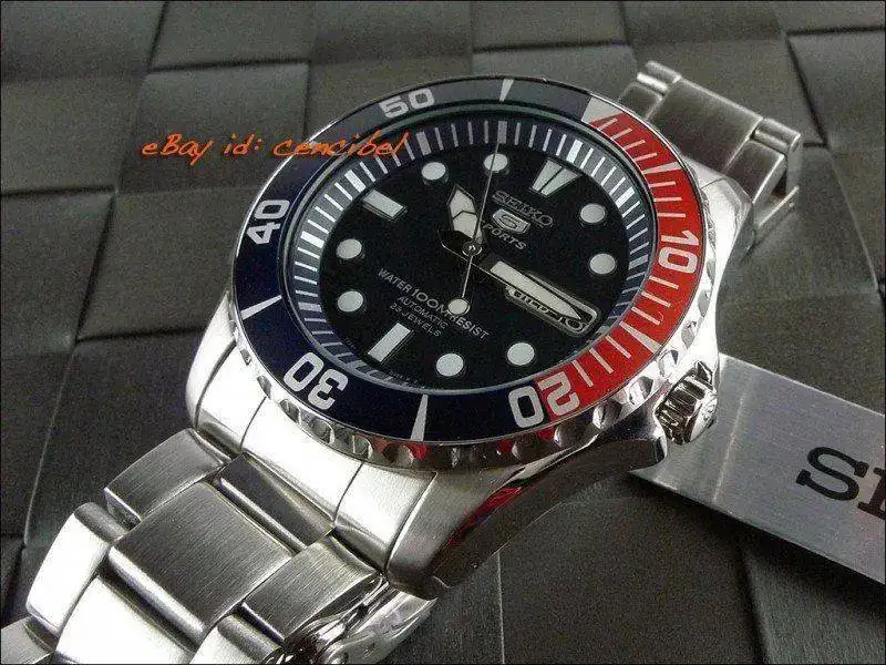 -submariner-automatic-bisel-pepsi-azul-y-rojo-1-ti.webp