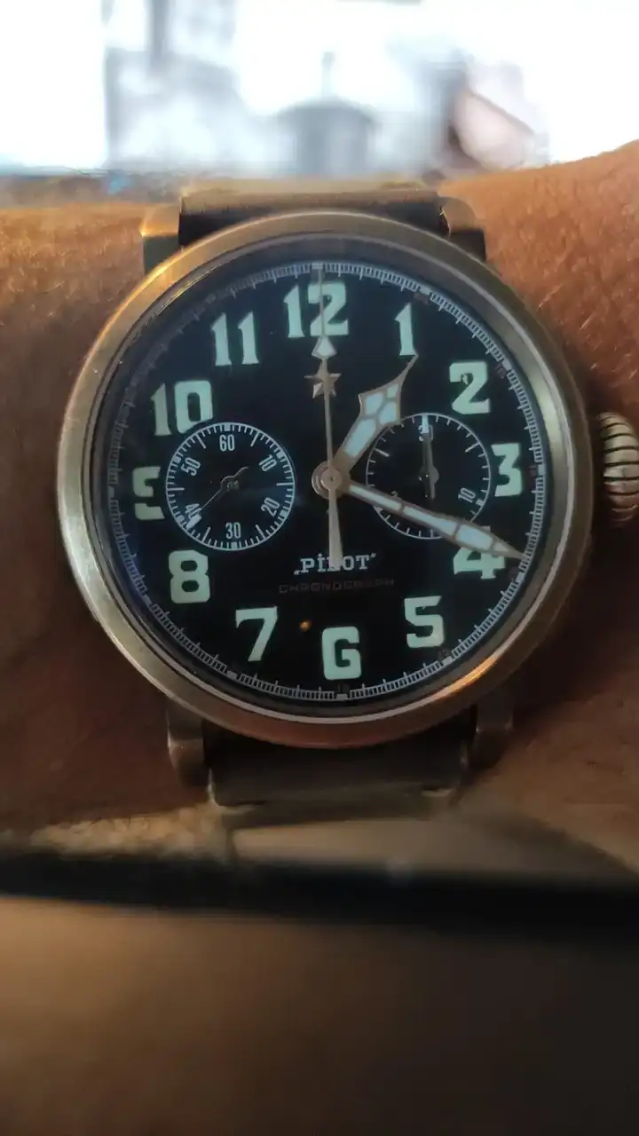 Sugess pilot chronograph.webp