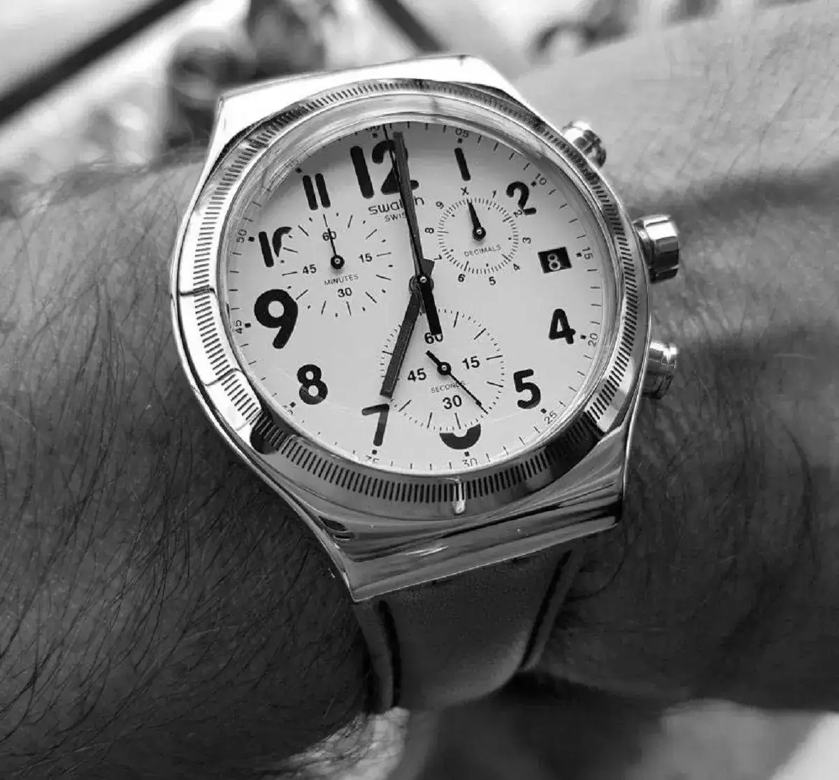 Swatch Leblon YVS408 byn.webp