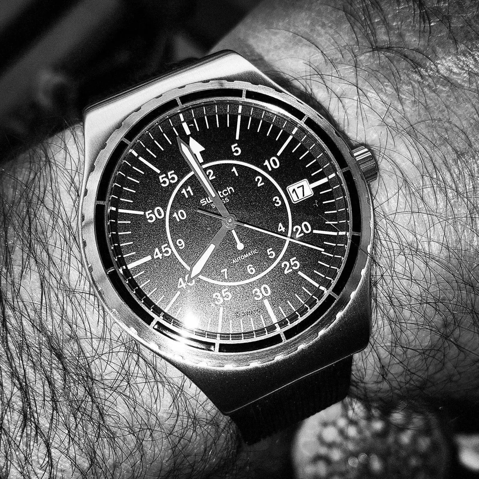 Swatch Sistem51 Irony Sistem Arrow (YIS403) (B&W).webp