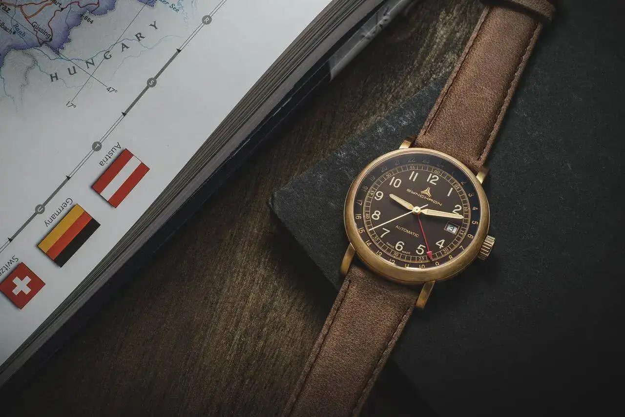 synchron-bronze-GMT-desktop.jpg