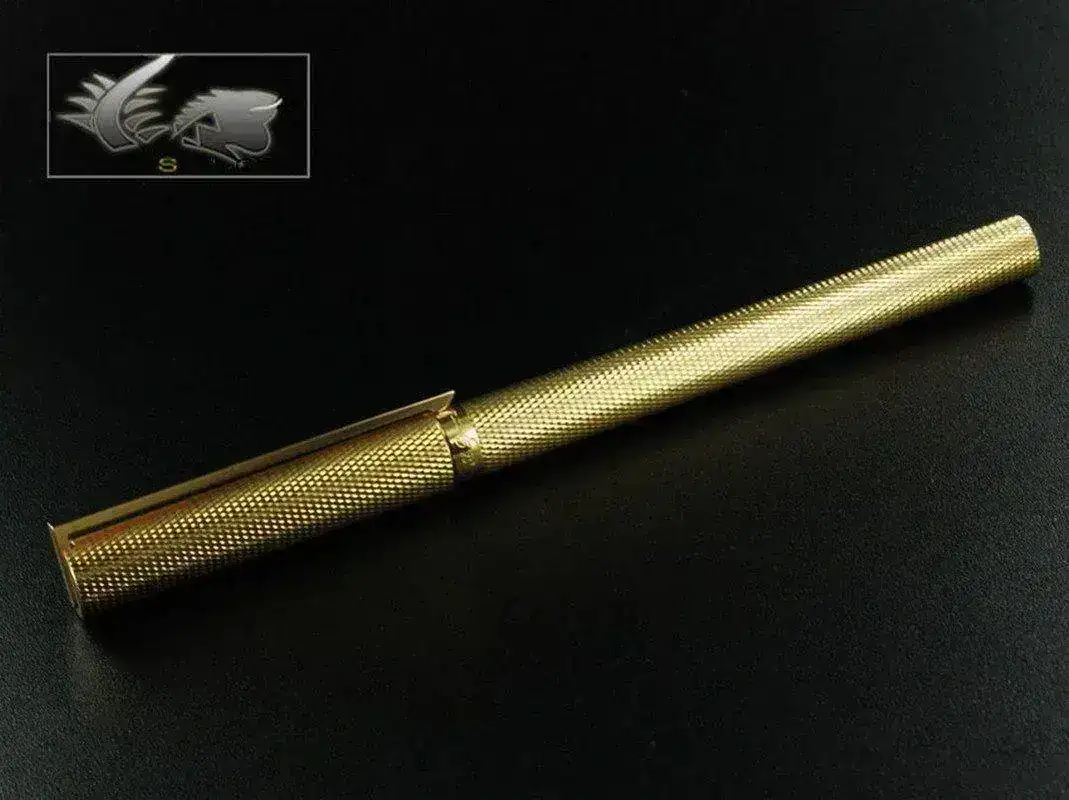 t-Classique-Gold-Plated-Fountain-Pen-41080-41080-1.webp