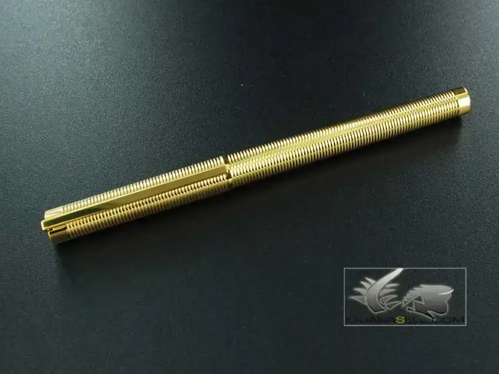 t-Classique-Gold-Plated-Fountain-Pen-41130-41030-2.webp