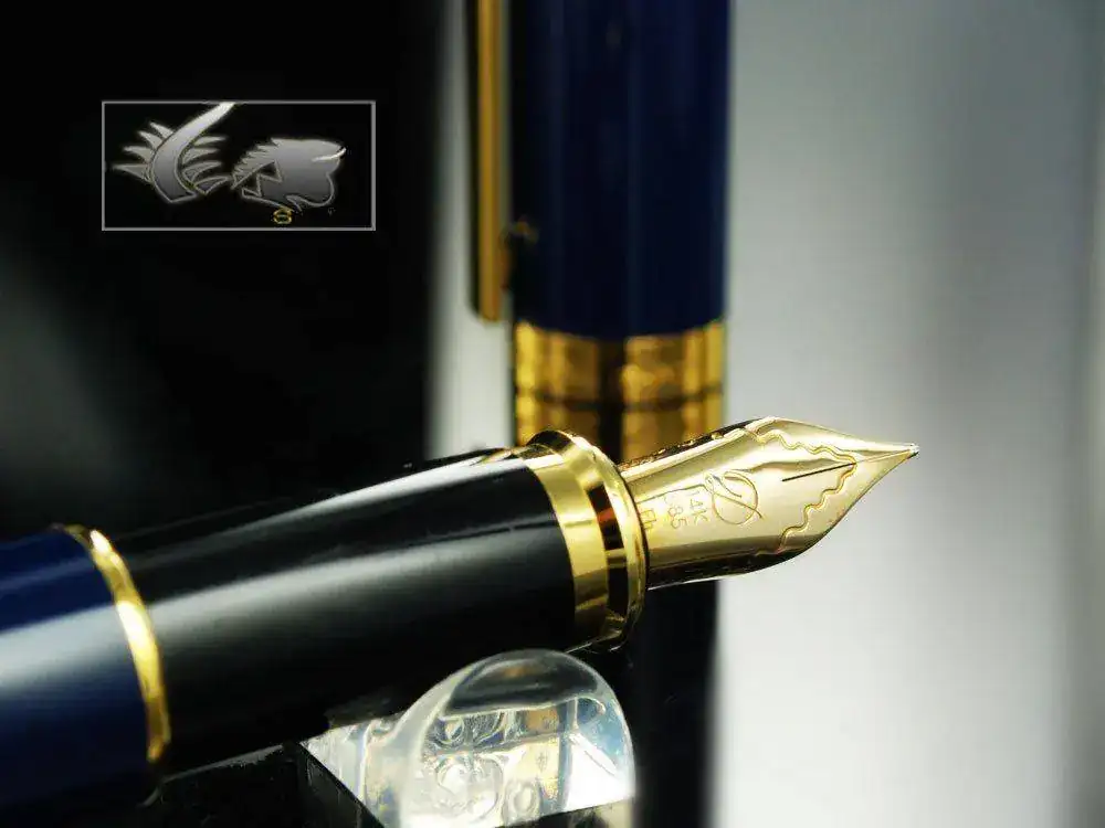 t-Fidelio-Fountain-Pen-Lacquer-Gold-trim-451275--3.webp