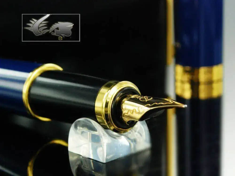 t-Fidelio-Fountain-Pen-Lacquer-Gold-trim-451275--4.webp