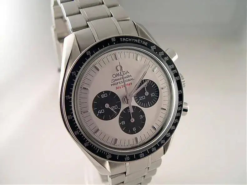 t-omega-speedmaster-apollo-11-35th-anniversary-os1.webp