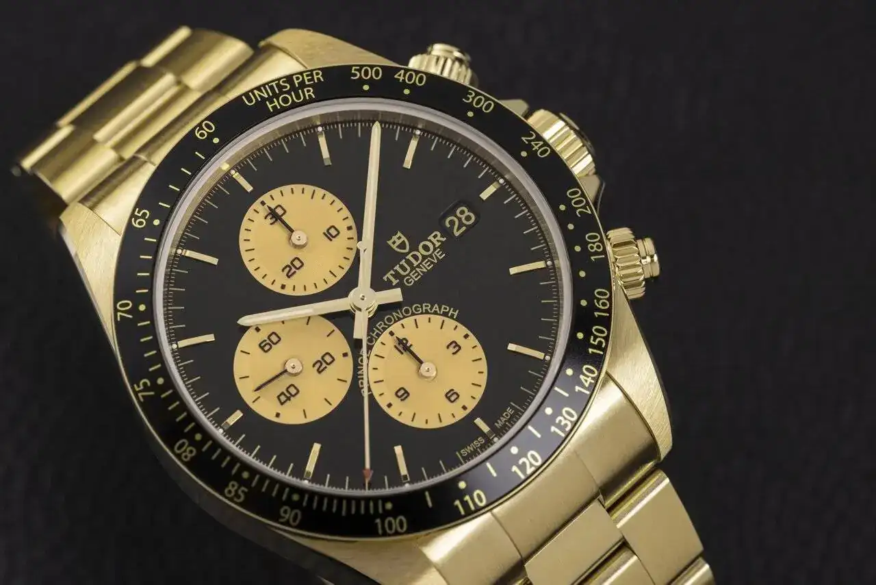 T23_PRO_OnlyWatch-10-lowres.jpg