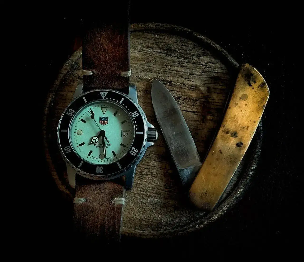 Tag heuer 1500 night diver-navajita.webp