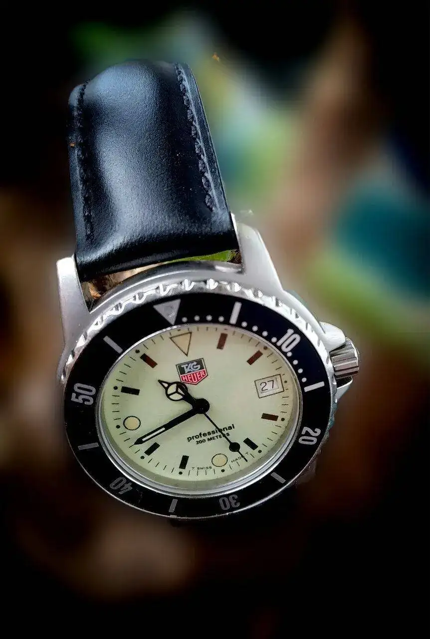 Tag heuer 1500 night diver1.webp