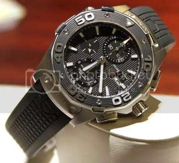 Tag-Heuer-Aquaracer-500-Chronograph-1.webp