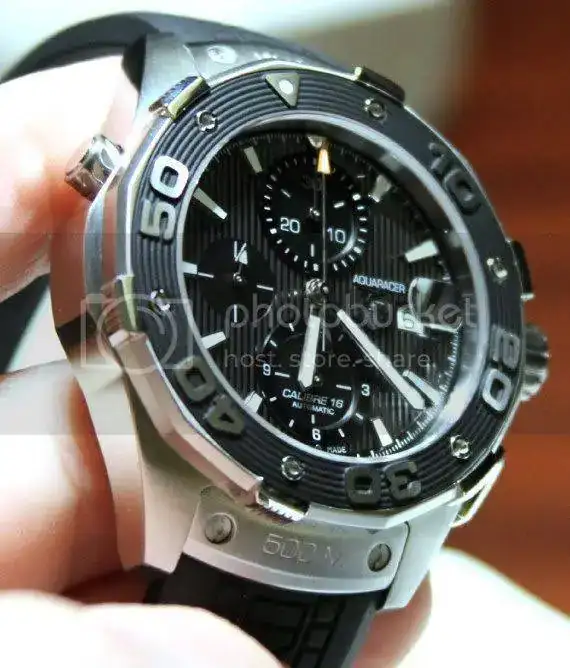 Tag-Heuer-Aquaracer-500-Chronograph-2.webp