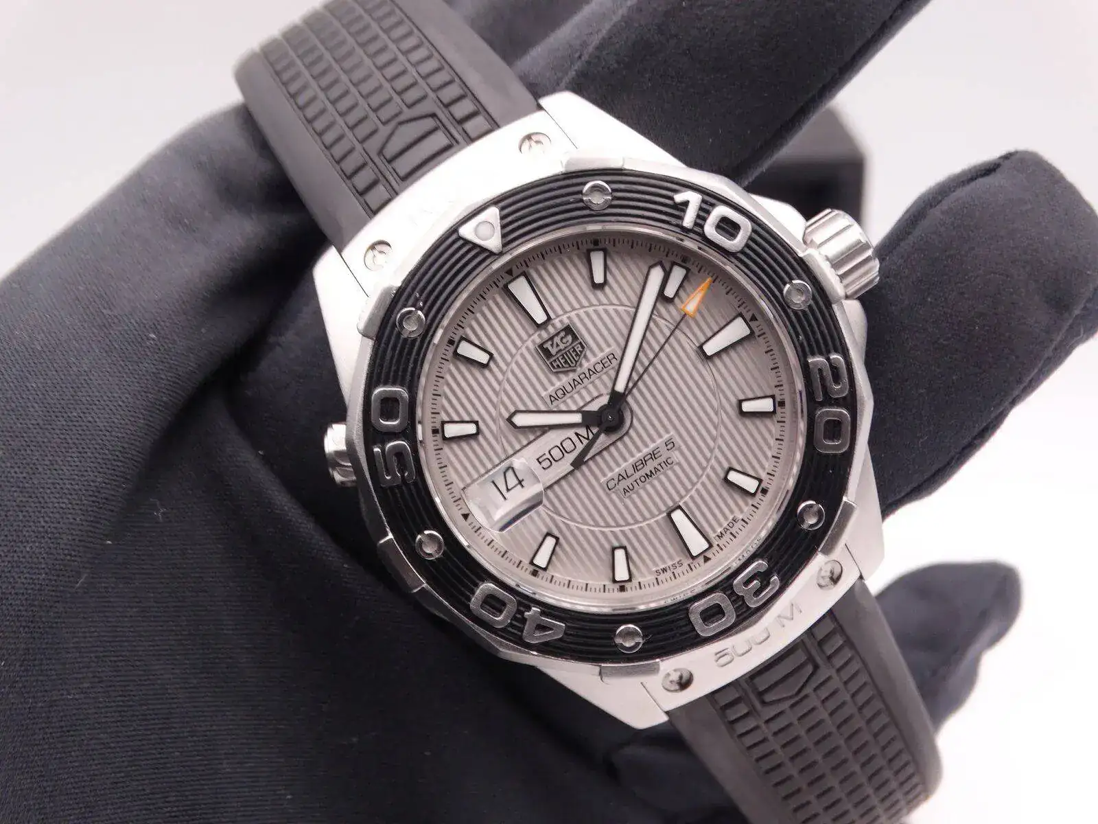 Tag Heuer Aquaracer 500M 08983.JPG