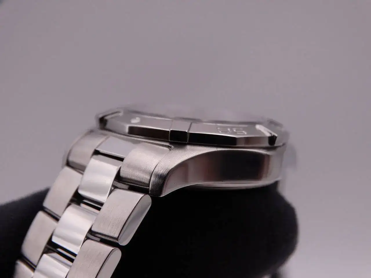 Tag Heuer Aquaracer Mother of pearl 04689.webp