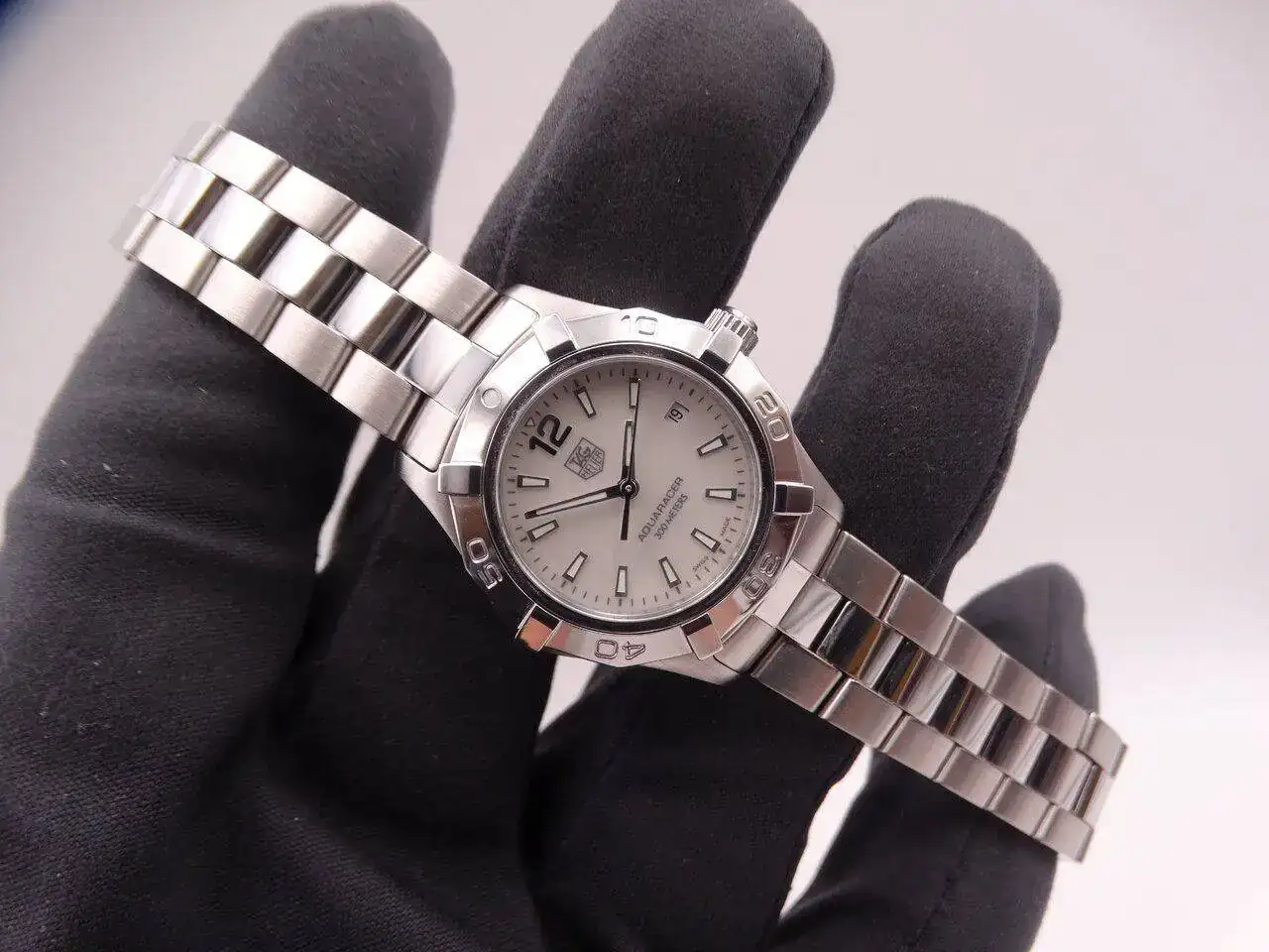 Tag Heuer Aquaracer Mother of pearl 04690.webp