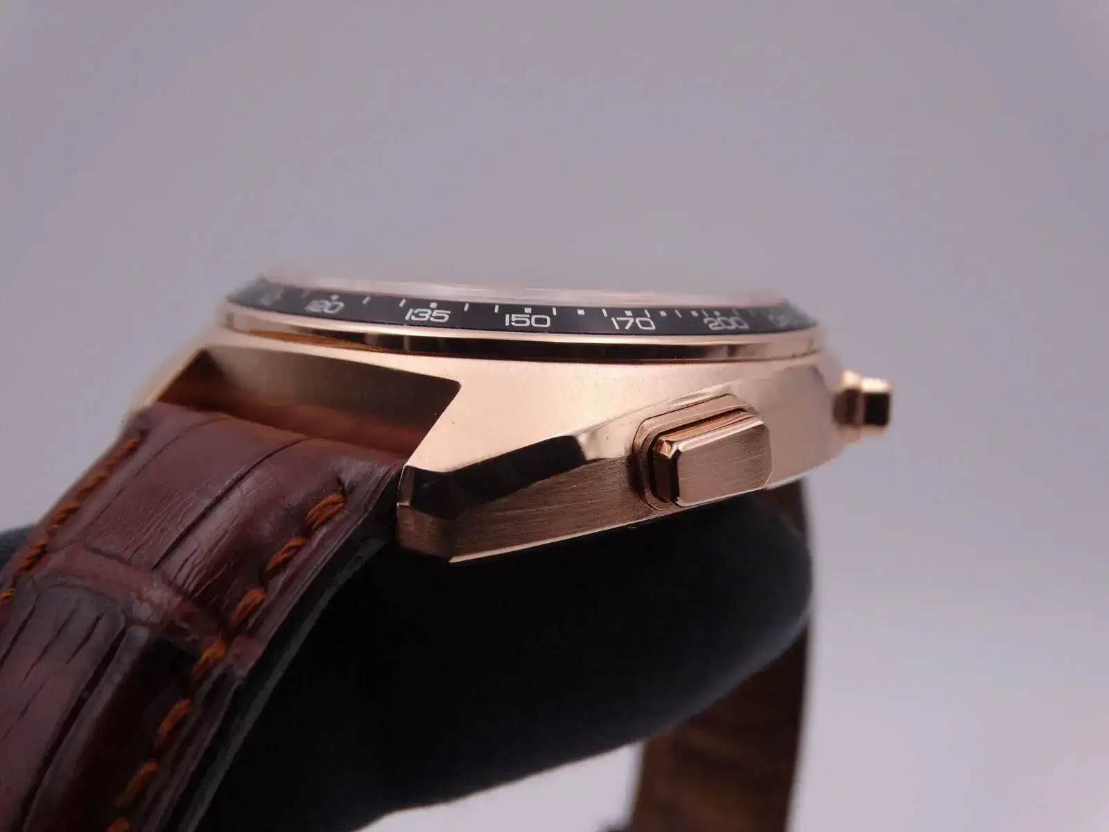Tag Heuer Autavia Chronograph Limited Edition Gold 09470.webp