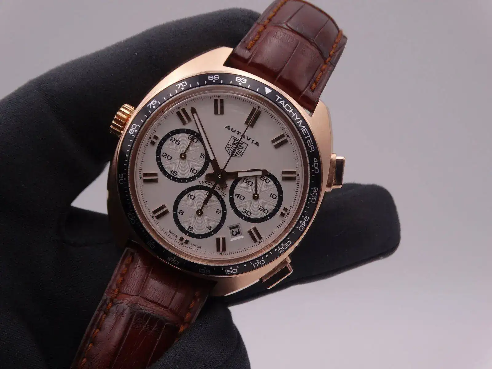 Tag Heuer Autavia Chronograph Limited Edition Gold 09475.webp