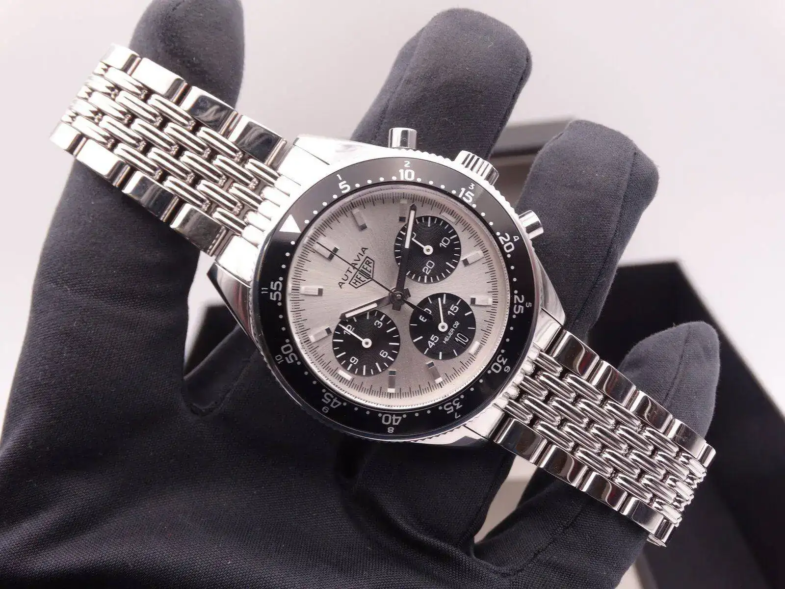 Tag Heuer Autavia Jack Birthday 85th Limited Edition 06698.webp