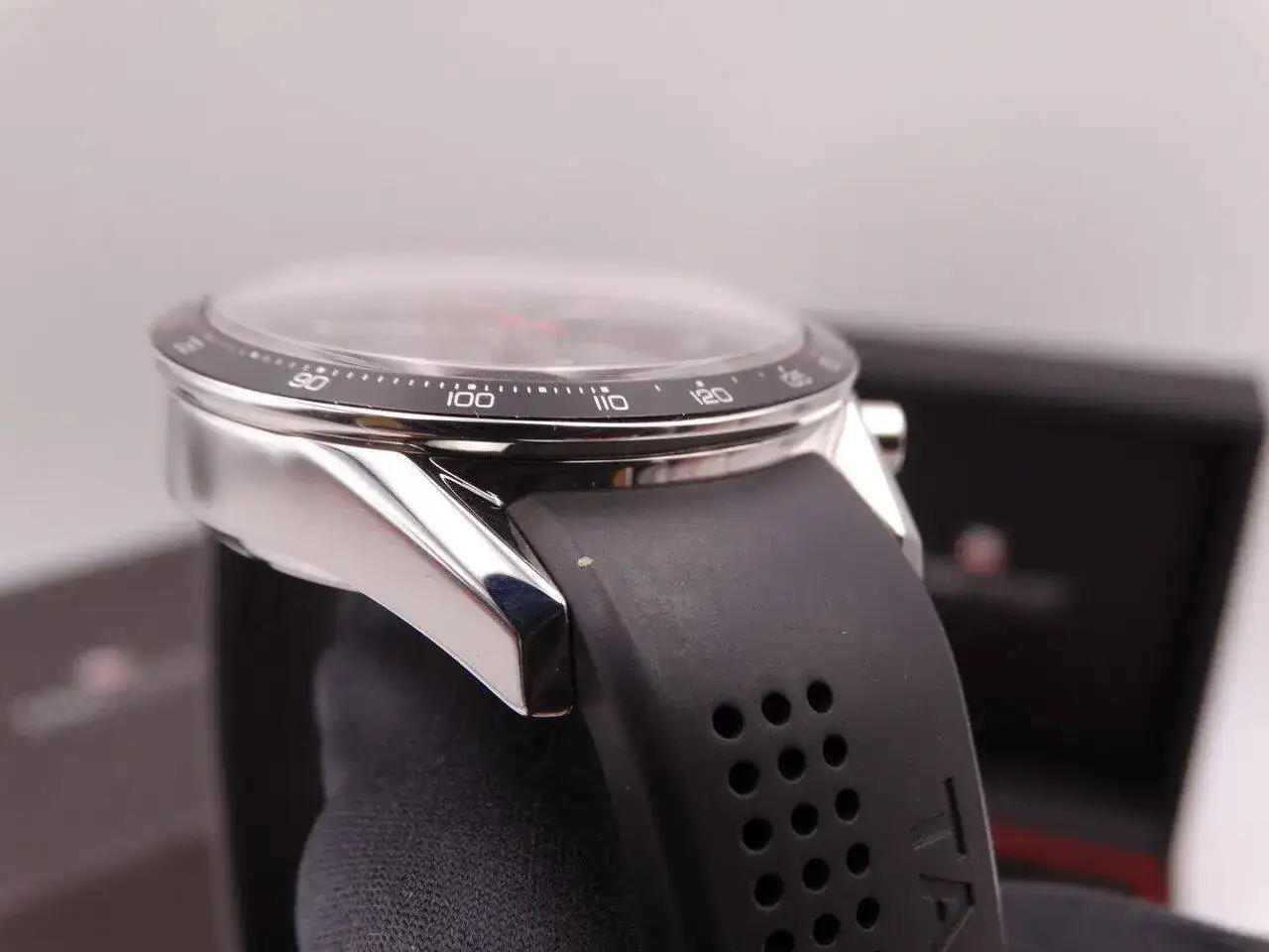 Tag Heuer Carrera Chronograph 04609.webp