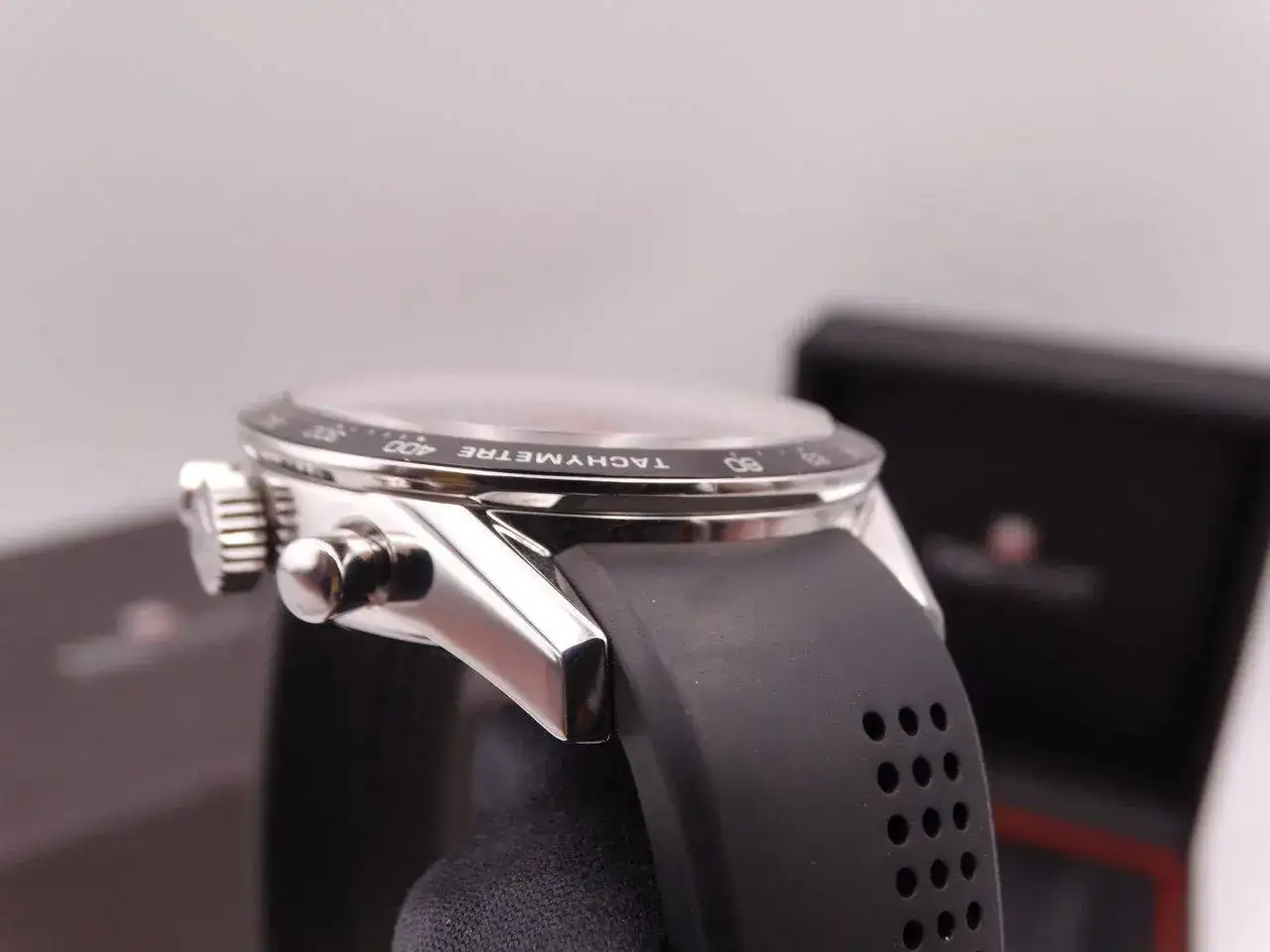 Tag Heuer Carrera Chronograph 04611.webp